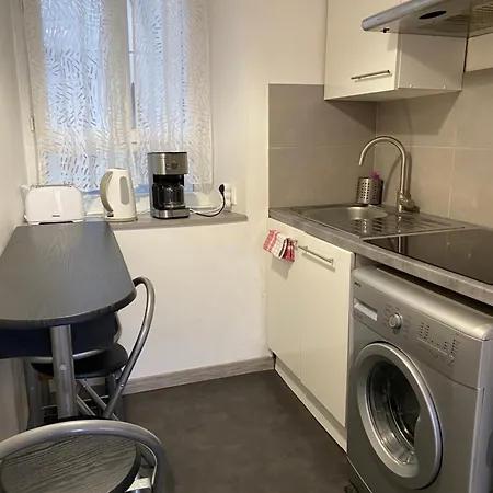 De Charme / Grand Theatre Apartman *