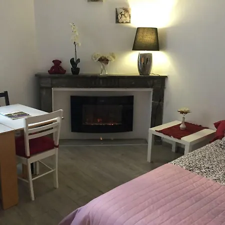 De Charme / Grand Theatre Apartman