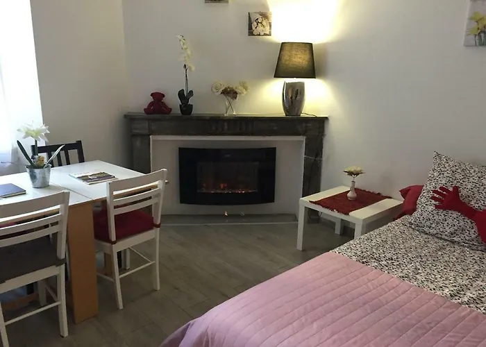 De Charme / Grand Theatre Apartment